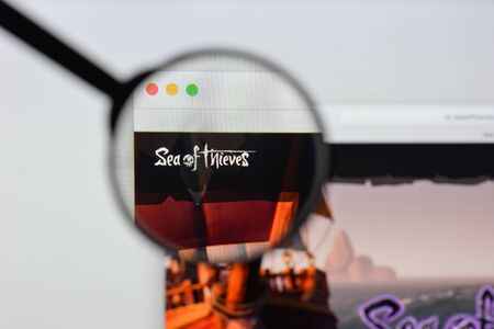 Milan, Italy - August 20, 2018: Sea Of Thieves website homepage. Sea Of Thieves logo visible.のeditorial素材