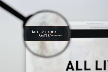 Milan, Italy - August 20, 2018: gates foundation website homepage. gates foundation logo visible.のeditorial素材