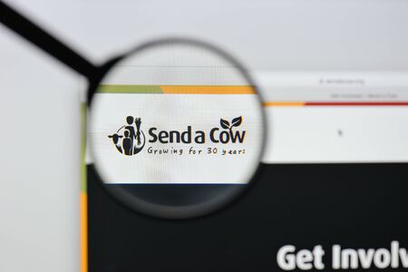 Milan, Italy - August 20, 2018: Send a Cow Uganda website homepage. Send a Cow Uganda logo visible.のeditorial素材