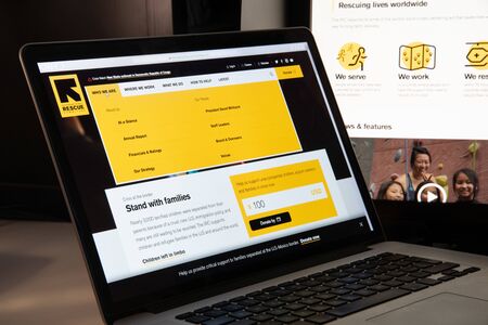 Milan, Italy - August 15, 2018: International Rescue Committee NGO website homepage. International Rescue Committee logo visible.のeditorial素材