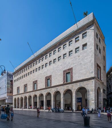 Milan, Italy - 30 June 2019: View of Building of Rinascente storeのeditorial素材