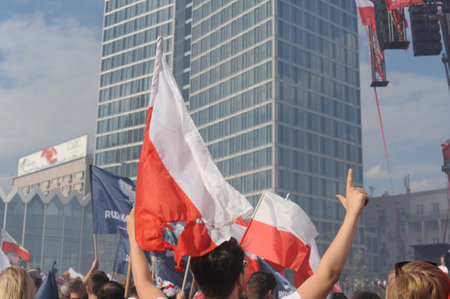 Warsaw, mazowieckie / Poland - August 1, 2022: Celebrating 78th anniversary of the beginning of Warsaw Uprising with sirens at 5 p.m. signalling 'W' Hour starting the uprisingのeditorial素材