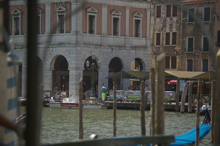 Venice: a town founded on a riverside and riverside river instead of the roads.のeditorial素材
