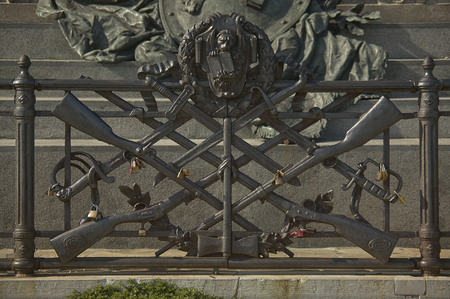 War monument featuring guns in venice.の写真素材