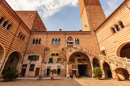 VERONA, ITALY 10 SEPTEMBER 2020: Portoni della Bra view with city life in Verona in Italyのeditorial素材
