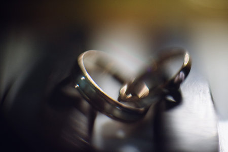 Wedding rings close-up macro shot.の写真素材