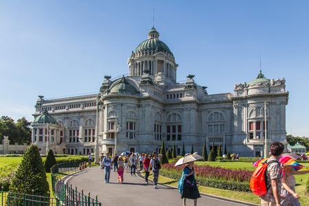 BANGKOK , THAILAND JuN  15: Tourists visiting Parliament's first Ananda Samakhom Throne Hall in Bangkok, Thailand.のeditorial素材