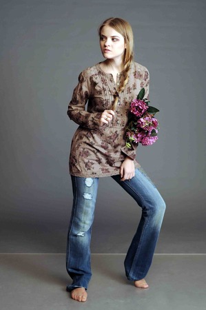 blonde, blonde in jeans, jeans clothes, women's jeans, fashionable jeans, style of hippie, style of a country,の写真素材