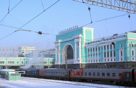 Novosibirsk, RUSSIA-DECEMBER 20, 2010: passenger electric train at Novosibirsk-Glavny stationのeditorial素材
