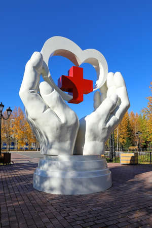 NADYM, RUSSIA-SEPTEMBER 26, 2021: Monument to medical workers in the square near the central district hospitalのeditorial素材