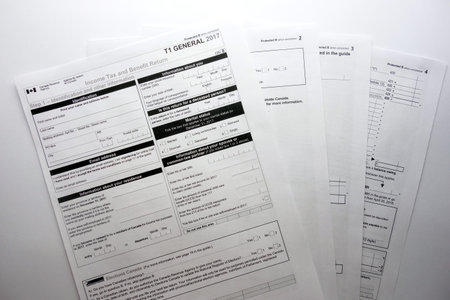 Canadian T1 General income tax and benefit return form for year 2017