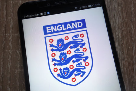 KONSKIE, POLAND - SEPTEMBER 07, 2018: England national football team logo displayed on a modern smartphoneのeditorial素材