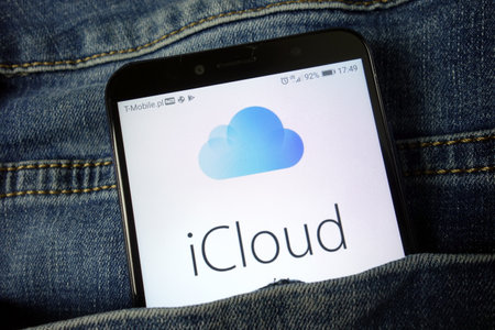 KONSKIE, POLAND - November 24, 2019: iCloud service logo displayed on mobile phoneのeditorial素材