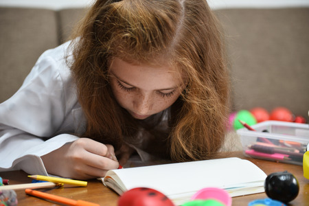 Improve the skills and learning of children by playing.