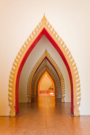 Arched walkway to honor Buddha.のeditorial素材