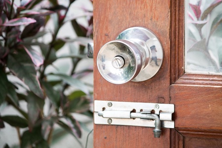 Open the door 