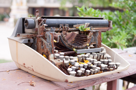 rust typewriter is a old meachine.の写真素材