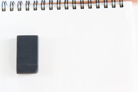 note and  pencilの写真素材