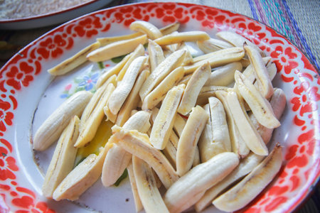 banana split on th trayの写真素材