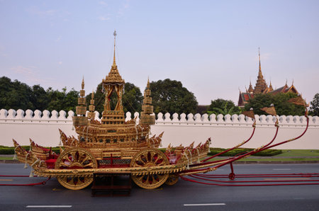 Bangkok, Thailand - April 9 : The smaller Chariot on April 9, 2012 in Bangkok, Thailand, The Royal cremation ceremony of HRH Pricess Bejaratana Rajasuda of Thailandのeditorial素材