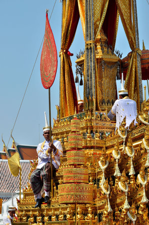 BANGKOK, THAILAND - APRIL 9 : Brahman in Thai tradition suit take care of The Royal Urn on April 9, 2012  in The Royal Funeral of HRH Princess Bejaratana Rajasuda of Thailandのeditorial素材