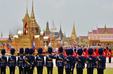 BANGKOK THAILAND - APRIL 9 : Soldier respect the royal urn moving on April 9, 2012  in The Royal Funeral of HRH Princess Bejaratana Rajasuda of Thailandのeditorial素材