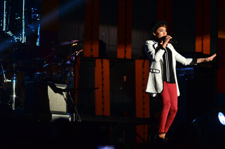 NONTABURI, THAILAND  - OCTOBER 4 : Da Endorphine singer singing in Grammy Wonderland concert on 4 October 2012 at IMPACT Challenger, Nontaburi, Thailandのeditorial素材