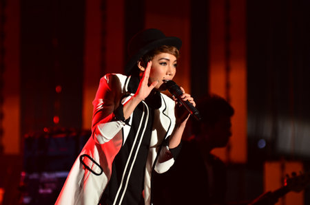 NONTABURI, THAILAND  - OCTOBER 4 : Da Endorphine singer singing in Grammy Wonderland concert on 4 October 2012 at IMPACT Challenger, Nontaburi, Thailandのeditorial素材