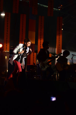 NONTABURI, THAILAND  - OCTOBER 4 : Da Endorphine singer singing in Grammy Wonderland concert on 4 October 2012 at IMPACT Challenger, Nontaburi, Thailandのeditorial素材