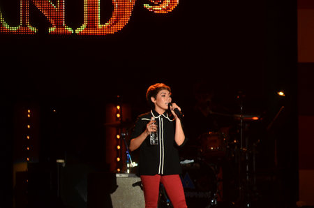 NONTABURI, THAILAND  - OCTOBER 4 : Da Endorphine singer singing in Grammy Wonderland concert on 4 October 2012 at IMPACT Challenger, Nontaburi, Thailandのeditorial素材
