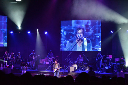 BANGKOK, THAILAND  NOV 18 : Joe  Nuvo or Jirayut Wattanasin Christian singer singing and show in Crossover Live  Concert on 18 November 2012 at Bangkok Christian College, Bangkok, Thailandのeditorial素材
