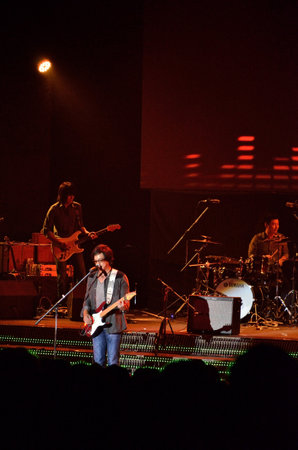 BANGKOK, THAILAND  NOV 18 : Joe  Nuvo or Jirayut Wattanasin Christian singer singing and show in Crossover Live  Concert on 18 November 2012 at Bangkok Christian College, Bangkok, Thailandのeditorial素材