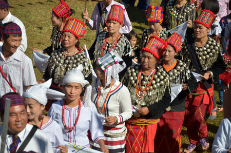 CHIANG MAI, THAILAND - DECEMBER 5 : Manau traditional event of Kachin's tribe to worship God and wish The king of Thailand on 5 December 2012 at Banmai Samahki, Chiang Dao, Chiang Mai, Thailandのeditorial素材