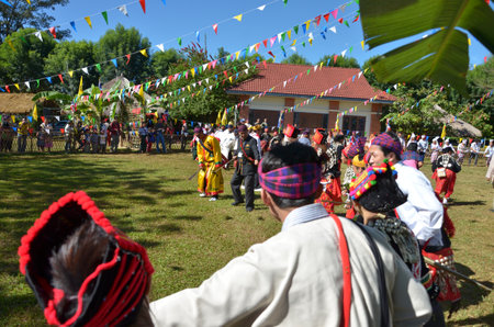 CHIANG MAI, THAILAND - DECEMBER 5 : Manau traditional event of Kachin's tribe to worship God and wish The king of Thailand on 5 December 2012 at Banmai Samahki, Chiang Dao, Chiang Mai, Thailandのeditorial素材
