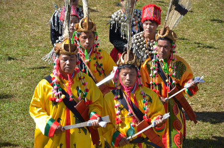 CHIANG MAI, THAILAND - DECEMBER 5 : Manau traditional event of Kachin's tribe to worship God and wish The king of Thailand on 5 December 2012 at Banmai Samahki, Chiang Dao, Chiang Mai, Thailandのeditorial素材