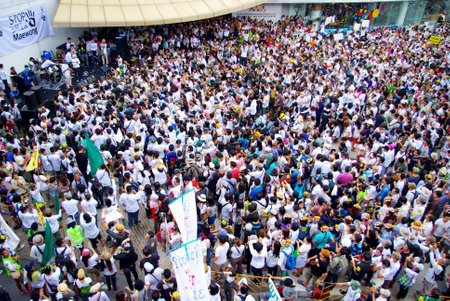 BANGKOK, THAILAND - SEPTEMBER 22   Huge crowd listen speech for against the construction of a dam in Mae Wong National Park on 22 September 2013 at Bangkok Art and Culture Centre, Thailandのeditorial素材