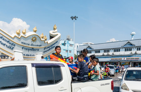 CHONBURI, THAILAND -  APRIL 14 : Children with water gun in water festival day (Song Kran day) on 14 April 2017 in Bangsaen, Chonburi, Thailandのeditorial素材