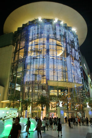 BANGKOK, THAILAND - 4 JAN : Facade of Siam Paragon shopping mall with lighting decoration on 4...