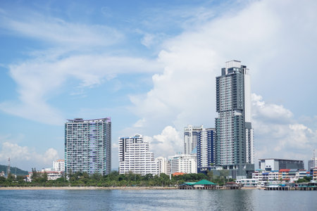SRIRACHA, THAILAND - 19 AUG : Sriracha cityscape beside beach and sea on 19 August 2020 in Sriracha, Chonburi, Thailandのeditorial素材