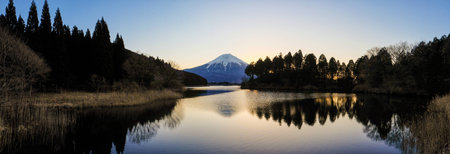 Lake Tanuki and beautiful Mount Fujiの写真素材
