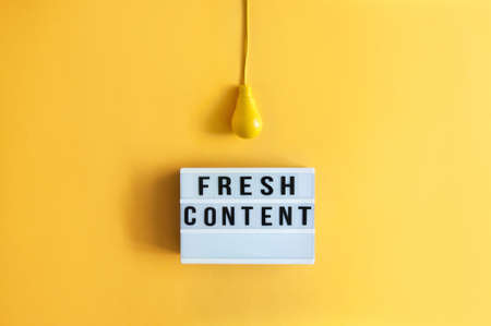 Fresh content message box with lightbulbの写真素材