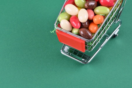 Shopping cart with chocolate eggsの写真素材