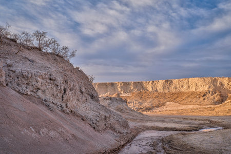 Early spring or winter over badlands in Pawnee National Grassland in northern Colorado (Main Draw OHV Area)の写真素材