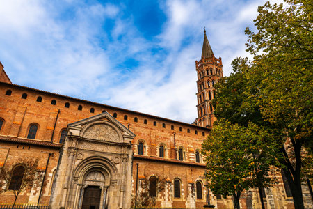 Saint-Sernin Basilica in autumn, in Toulouse, Occitania, Franceの写真素材