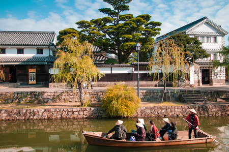 Nov 19, 2014 Kurashiki, Japan : Boat in old canal of Kurashiki, Okayama, Japan.のeditorial素材