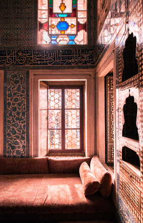 JAN 4, 2018, ISTANBUL, TURKEY : Beautiful and luxury Mosaic Interior of Topkapi Palace. Former residence of the Sultans for 400 yearsのeditorial素材