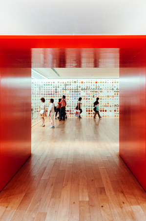 Jun 26, 2014 Yokohama, Japan : Modern designed entrance of exhibition room of Cup noodles museum in Yokohama.のeditorial素材