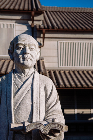 DEC 11, 2012 Katori, Chiba, JAPAN - Ino Tadataka statue in Sawara village, famous Edo old town near Tokyo.  The Japanese man was the first person to complete a map of all Japanのeditorial素材