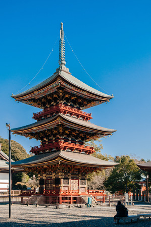 DEC 12, 2012 Narita, Chiba, JAPAN - Old beautiful historic three storey Japanese Pagoda of Narita san Shinsho ji templeのeditorial素材