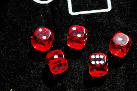 red dices on casino tableの写真素材